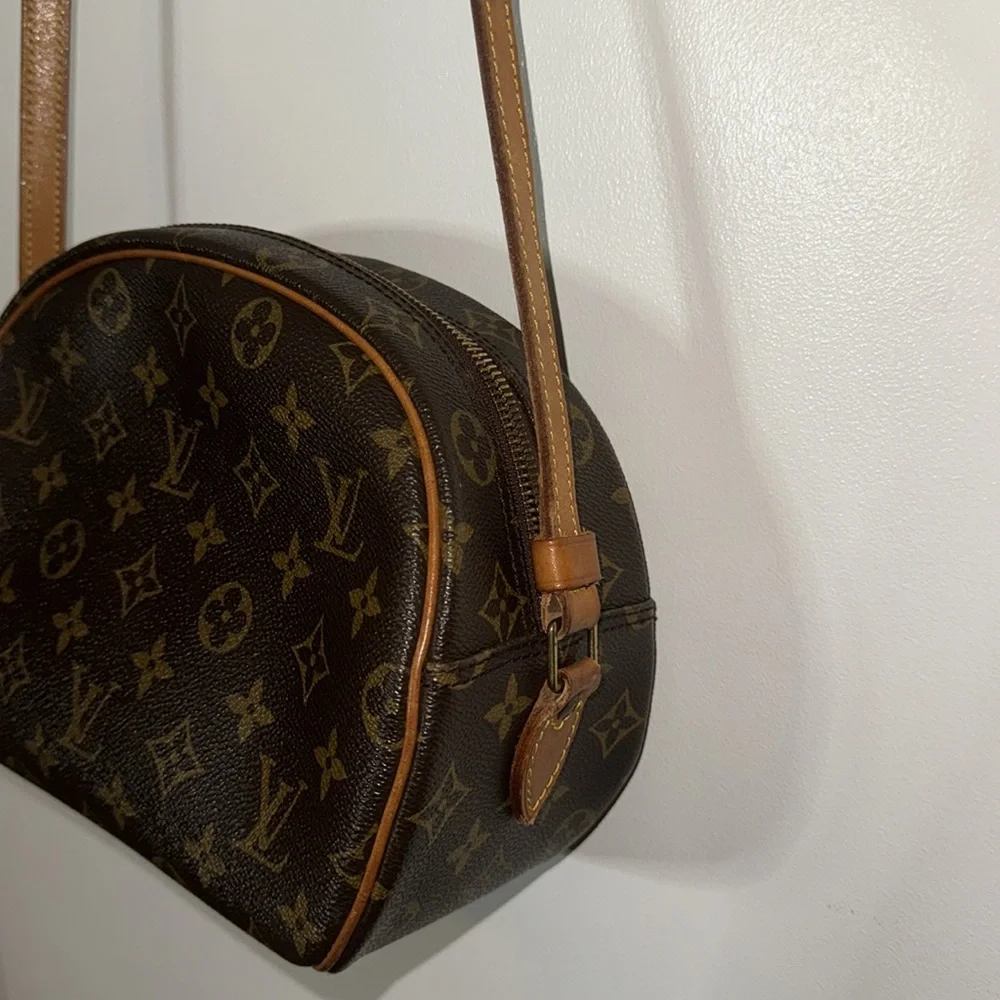 Louis Vuitton shoulder bag in great confidence - Picture 4 of 8